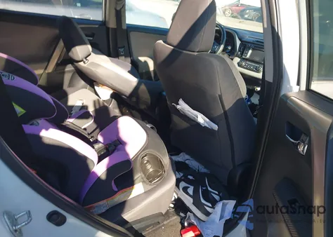 2015 Toyota Rav4 Xle from USA, damaged, VIN 2T3WFREV1FW174651